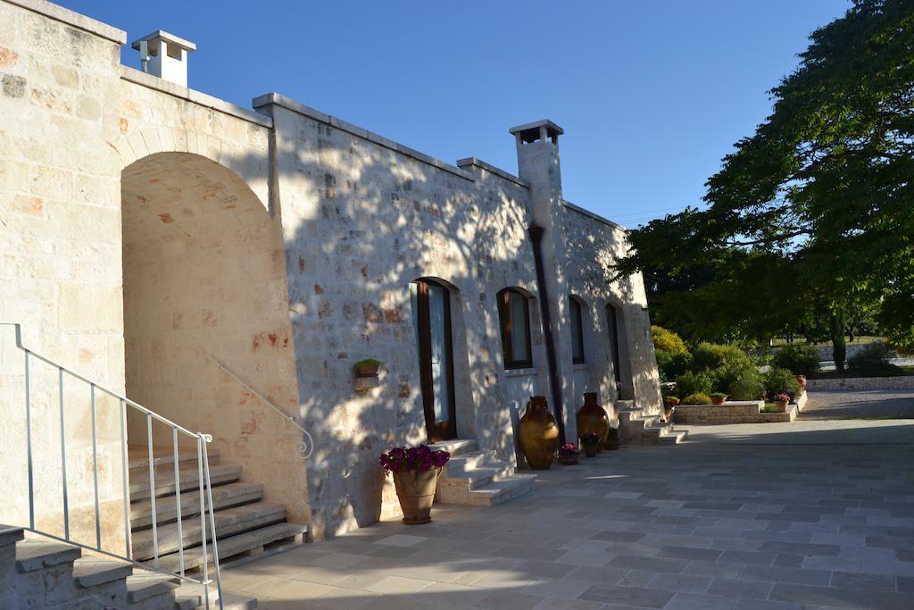 B&B Corte Del Camedrio ชิสแตร์นีโน ภายนอก รูปภาพ