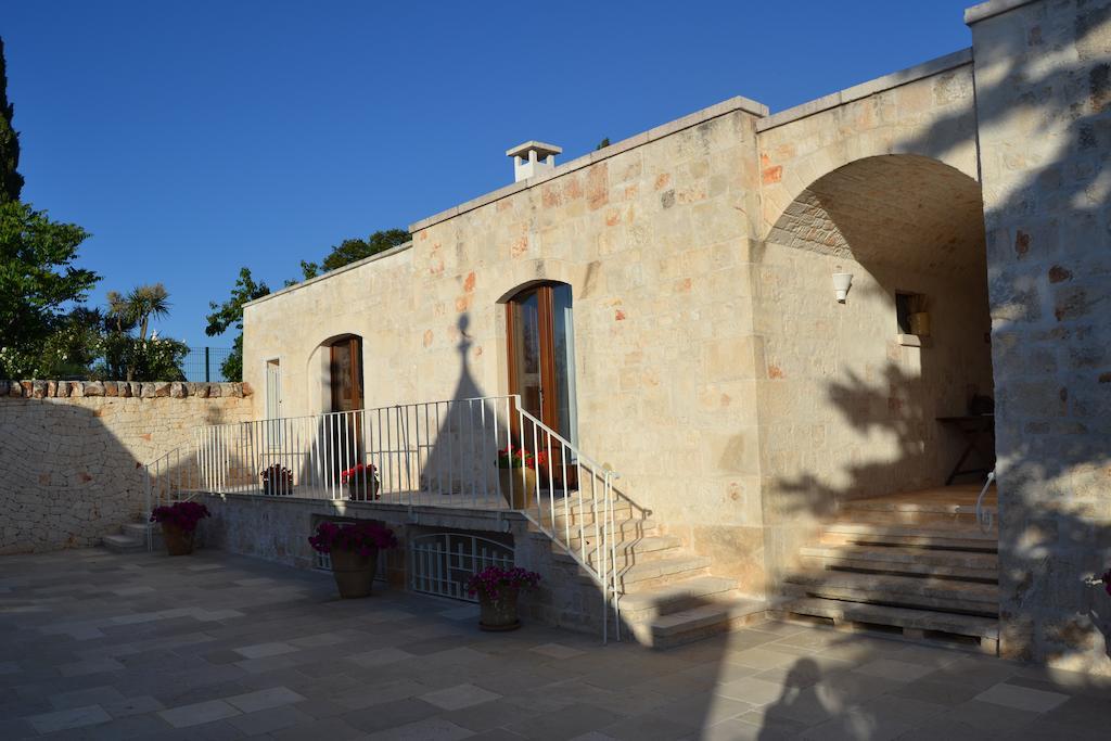 B&B Corte Del Camedrio ชิสแตร์นีโน ภายนอก รูปภาพ